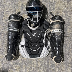 Black & Silver Youth Easton Gametime Catcher's Set (Used) | Ages 9-12