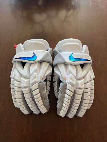 Nike Vapor Premier Lacrosse Gloves (Small - 9")