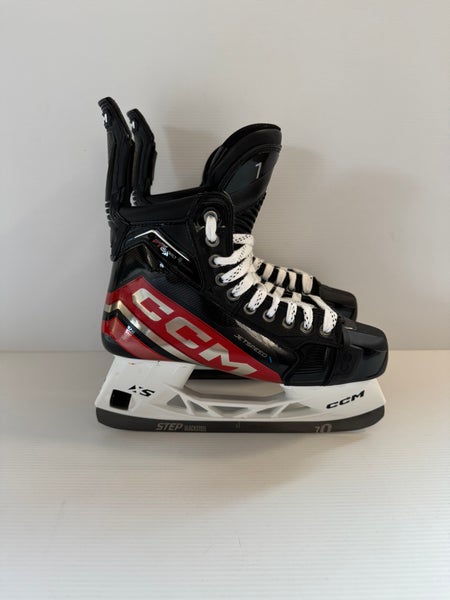 Like New Size 7.5 Regular Senior CCM JetSpeed FT6 Pro Hockey Skates Pro Stock