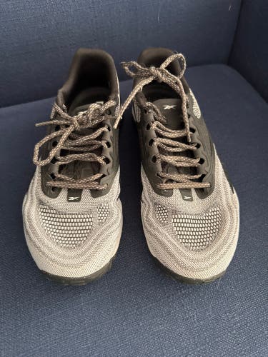 Black Men's Size M 11.0 (W 12.0) Adult Reebok Shoes (Used)