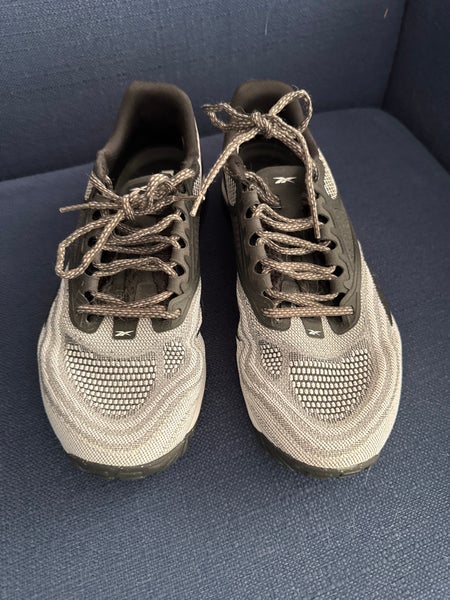 Black Men's Size M 11.0 (W 12.0) Adult Reebok Shoes (Used)