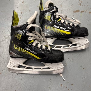 2024 Bauer Vapor X4 Hockey Skates 13.5 (Used)