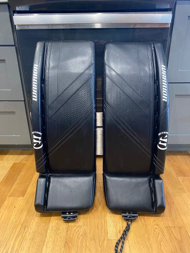 32" Warrior Ritual G6 E+ Goalie Leg Pads