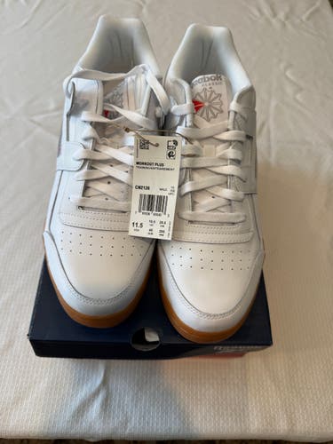 White Men's Size M 11.5 (W 12.5) Adult Reebok Shoes (New)