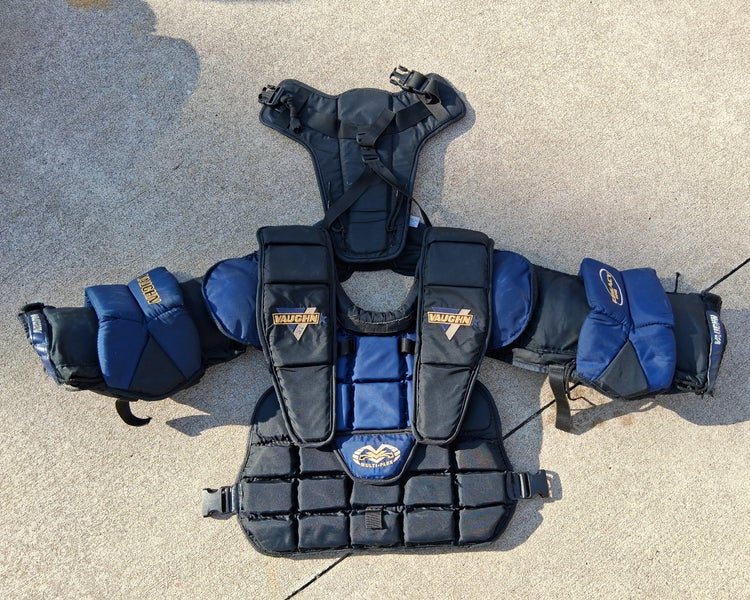 XL INT Vaughn Legacy 4040 Goalie Chest Protector (Used)