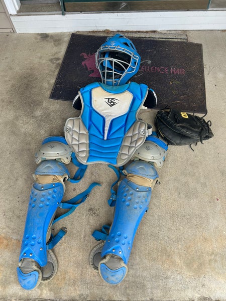 Louisville Slugger Catcher's Set (Used)