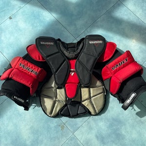 Junior Large Vaughn Goalie Chest Protector (Used)