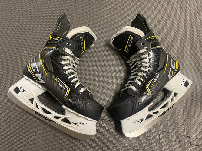 CCM Super Tacks AS3 Skates Size 6 D