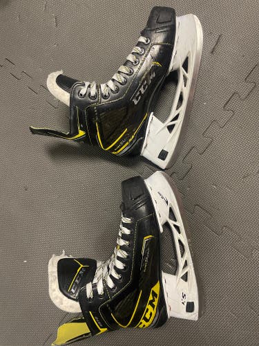 Used CCM Regular Width Size 5 Super Tacks 9370 Hockey Skates