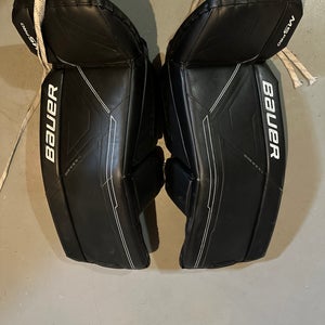 Medium 2022 Bauer Supreme M5 Pro Goalie Leg Pads (Used)