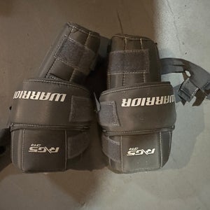 (Used)warrior knee pads basically new