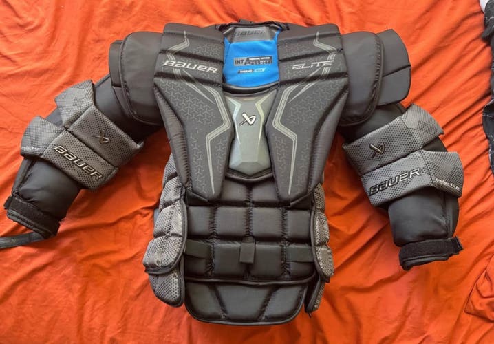 Medium Bauer Elite Goalie Chest Protector