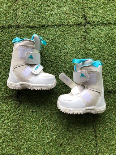 Kid's 9C (Toddler) Burton Mini Grom Snowboard Boots (Used)