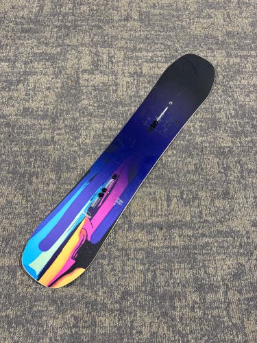 Girls Burton Feelgood Smalls Snowboard Without Bindings (Used) | 135 cm