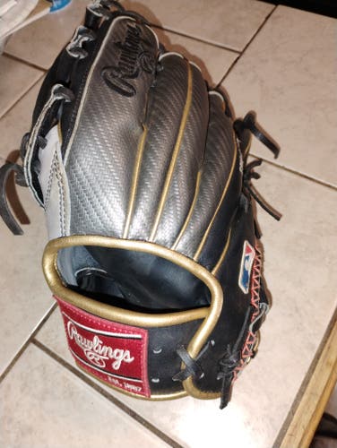 2023 Rawlings LH Outfield Heart of the Hide Baseball Glove 13.5" (Used)