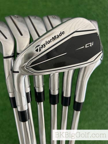 LH Taylormade Qi Iron Set 4-P / Dynamic Gold 120 X100 Extra Stiff