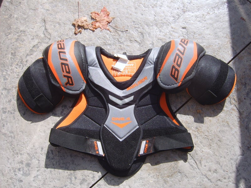 Good Condition Bauer Supreme One.4 Hockey Shoulder Pads Sz Senior Large