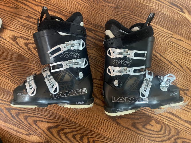 Mondo 23 & 23.5 Lange Ski Boots (Used)
