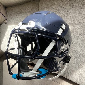 Large Adult Schutt F7 Helmet (Used)