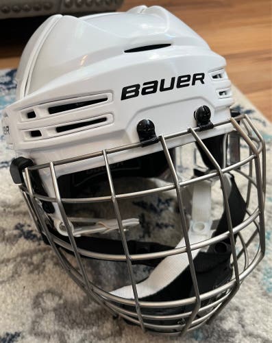 HECC Certified Small Bauer Re-Akt 75 Helmet