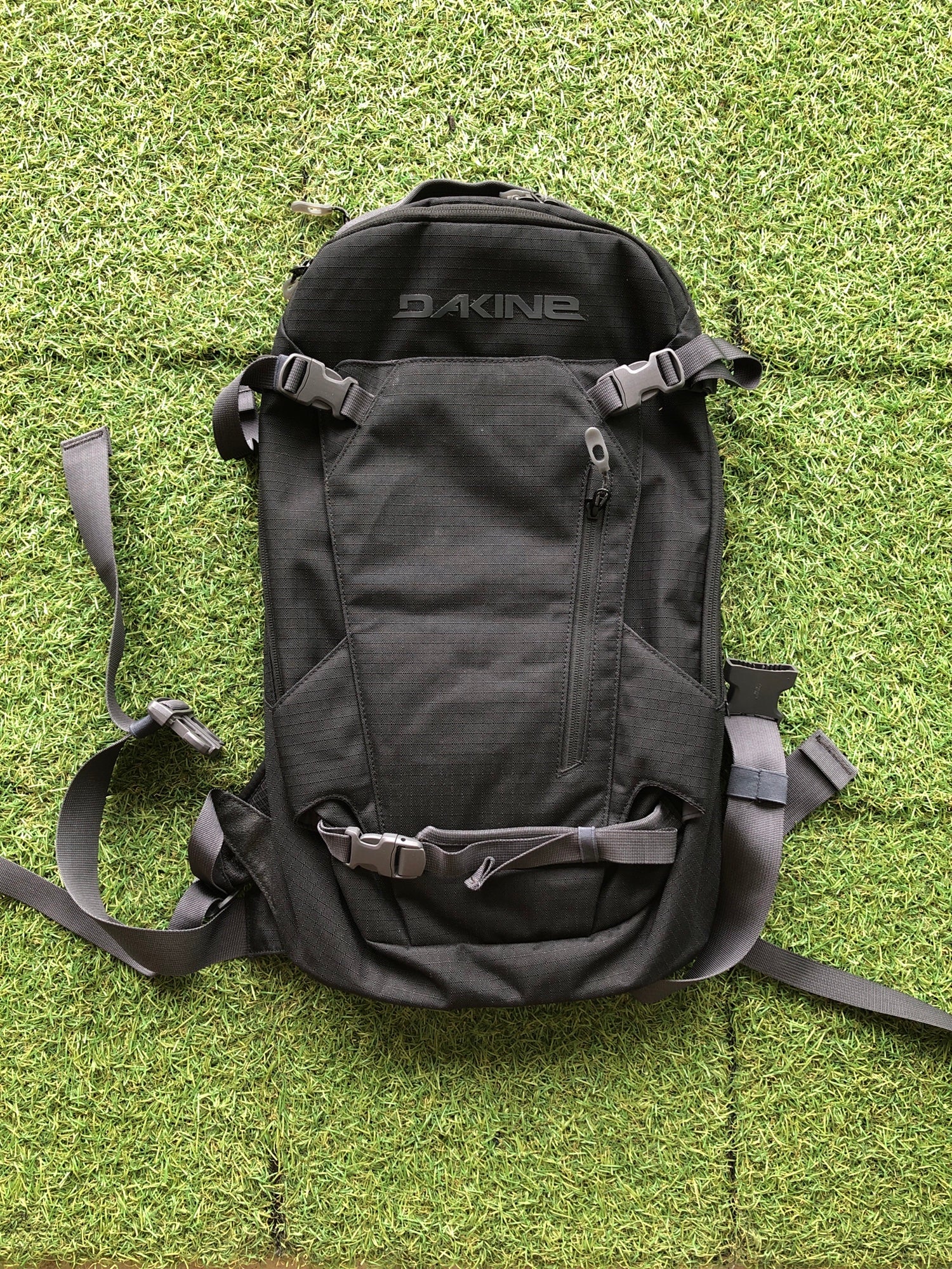 Dakine Women's Heli Pack 12L Woodland Floral Design | SidelineSwap