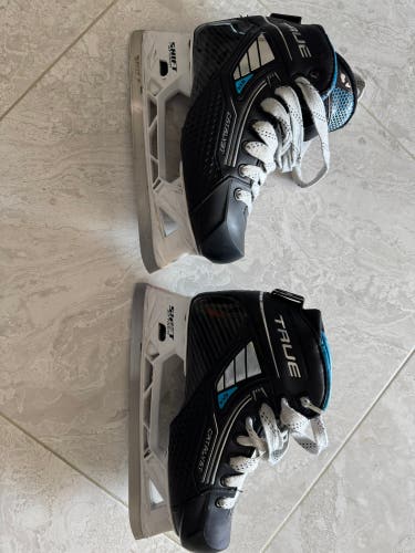True Catalyst 5X4 Hockey Goalie Skates Size 4.5 (Used)