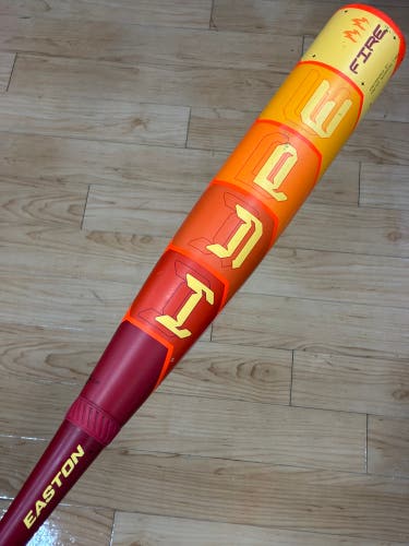 2025 Easton Hype Fire Composite Bat USSSA Certified (-5) Composite 26 oz 31" (Used)