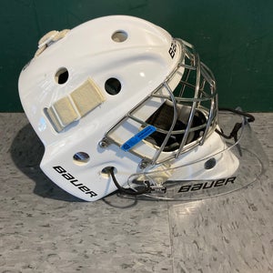 Used Junior Bauer 940 Goalie Mask | Bag Included