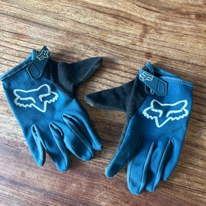 Youth Medium Fox Bike Gloves (Used)