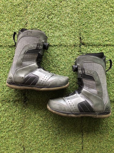 Men's Size M 10.5 (W 11.5) Ride Anthem Snowboard Boots (Used)