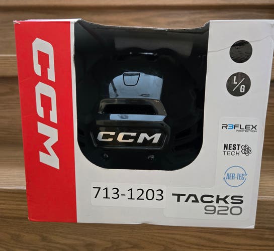CCM Tacks 920 Helmet BNIB size large