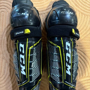 Junior CCM Tacks 9040 Shin Pads 13" (Used)