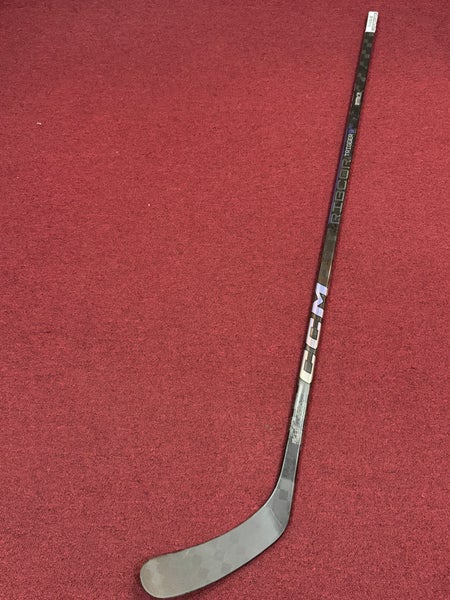 Senior CCM RibCor Trigger 8 Pro Right Handed Hockey Stick P29 95 Pro Stock (New) Item#MNHU