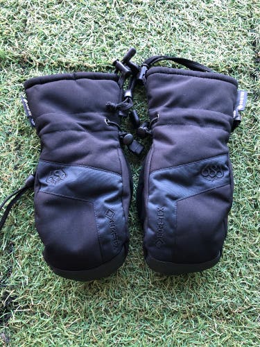 Black Medium Adult Unisex 686 Gloves (Used)