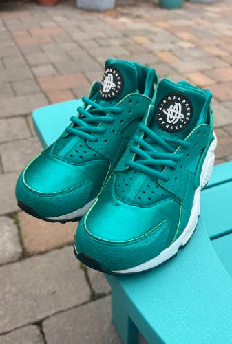 Women's Nike Air Huarache Run Rio Teal Athletic Sneakers Gently used US Size 7.5