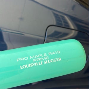 Louisville Slugger MLB Prime RA13 Ronald Acuna Game Model Maple Bat (-3) 30 oz 33" (Used)