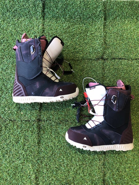 Women's 8.5 Burton Ritual Snowboard Boots (Used)