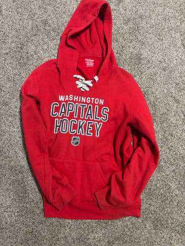 Washington Capitals  Men's Large Reebok Sweatshirt (Used)