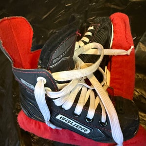 Bauer Hockey Skates 10 (Used)