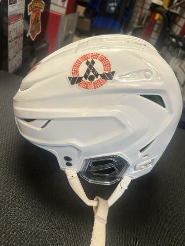 Pro Stock Bauer Hyperlite Ice Hockey Helmet White Size Small/Med