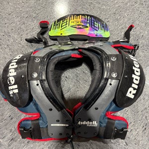 Small Youth Riddell Pursuit Shoulder Pads | 11-12" (Used)