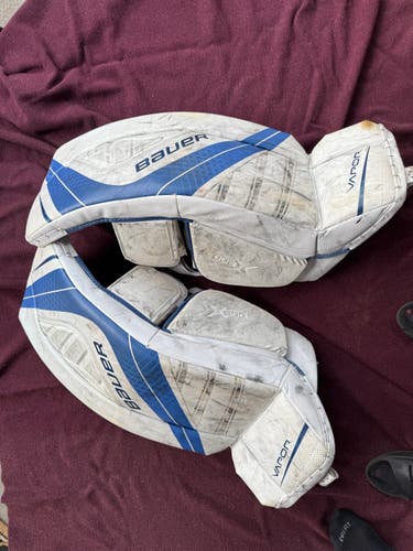 Large Bauer Vapor X900 Goalie Leg Pads (Used)