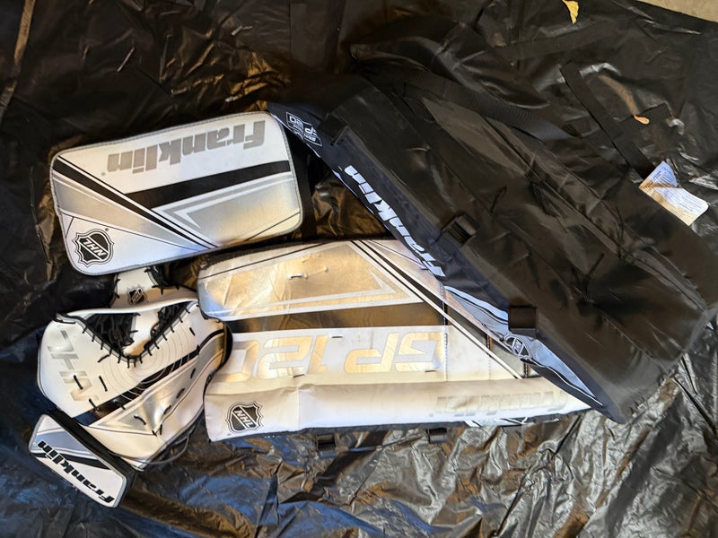 26" Full Right Goalie Full Set (Used)