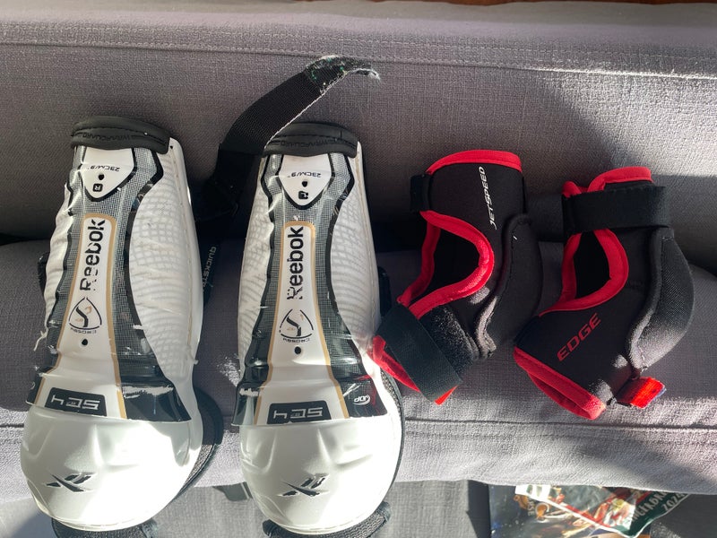 Youth Reebok 9" Shin Pads (Used)