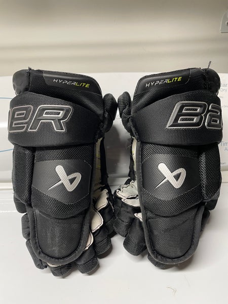 Bauer Vapor Hyperlite Gloves 14" (Used)