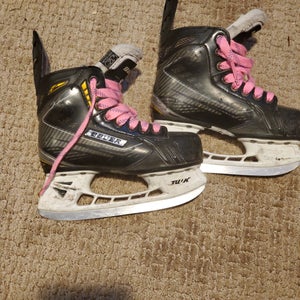 Bauer Supreme 190 Hockey Skates Regular Width 12 (Used)