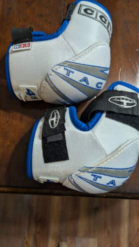 Senior Medium CCM Tacks 452 Elbow Pads (Used)