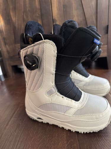 Women's Size M 6.0 (W 7.0) Burton Limelight Snowboard Boots All Mountain (Used- Excellent Condition)