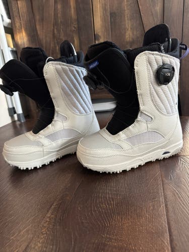 Women's Size 7 Burton Limelight Snowboard Boots All Mountain (Used 3 times - Excellent Condition)
