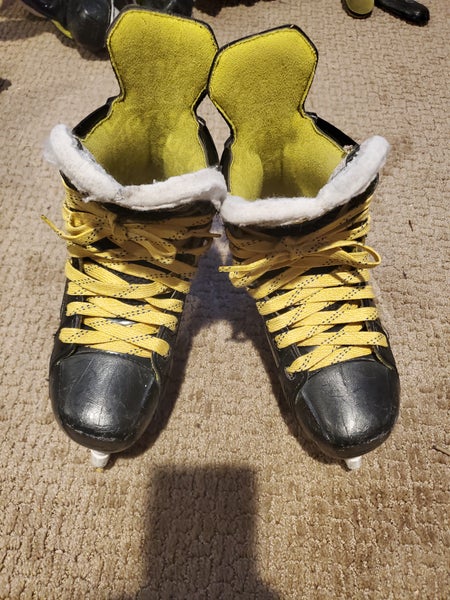 Bauer Supreme 3S Hockey Skates Extra Wide EE fit 3 nowide Width Size 3 (Used)